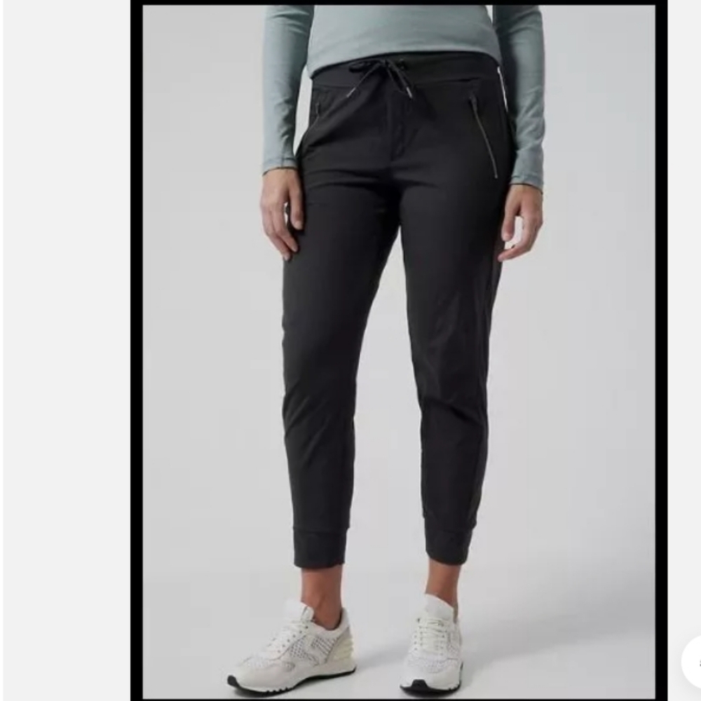 Athleta Trekkie North Jogger Pants Size 16 Stretch Nylon Zip Pockets
